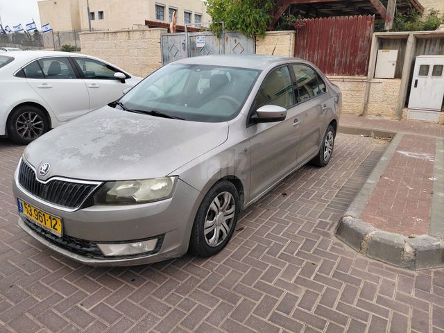 מודעת רכב סקודה ראפיד