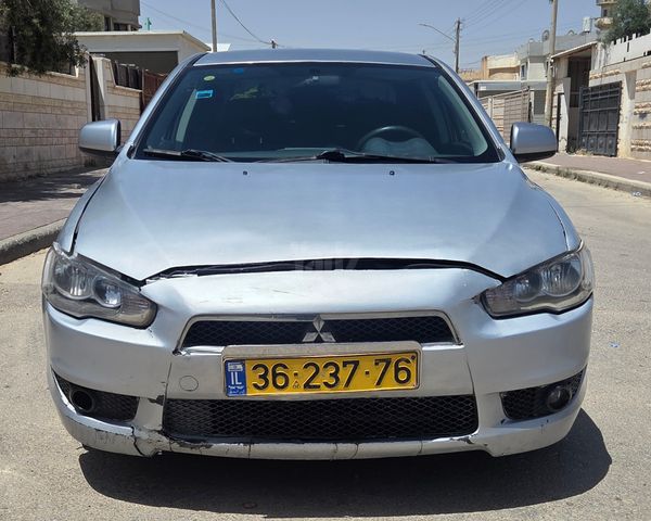 מודעת רכב מיצובישי לנסר