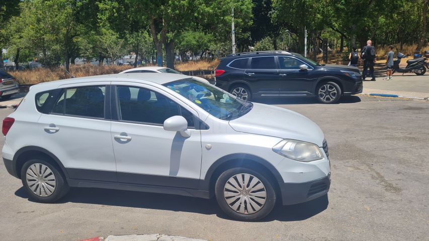 מודעת רכב סוזוקי קרוסאובר
