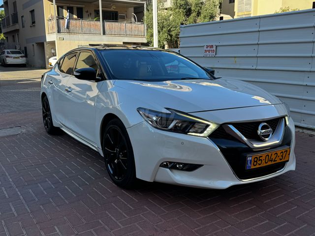 מודעת רכב ניסאן מקסימה