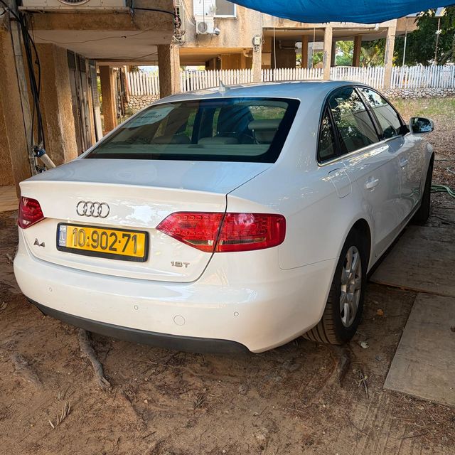 מודעת רכב אאודי A4