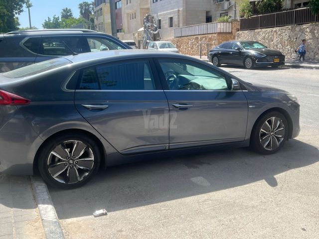 מודעת רכב יונדאי איוניק
