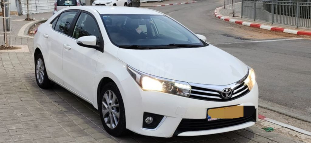 מודעת רכב טויוטה קורולה