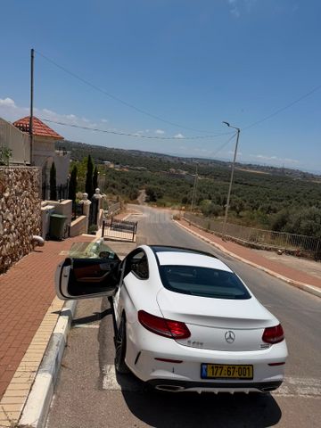 מודעת רכב מרצדס-בנץ C-class