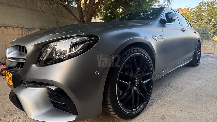מודעת רכב מרצדס-בנץ E-class