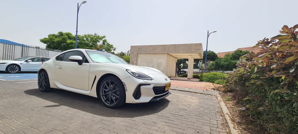 מודעת רכב סובארו BRZ