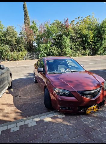 מודעת רכב מאזדה 3
