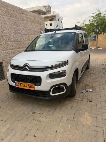 מודעת רכב סיטרואן ברלינגו