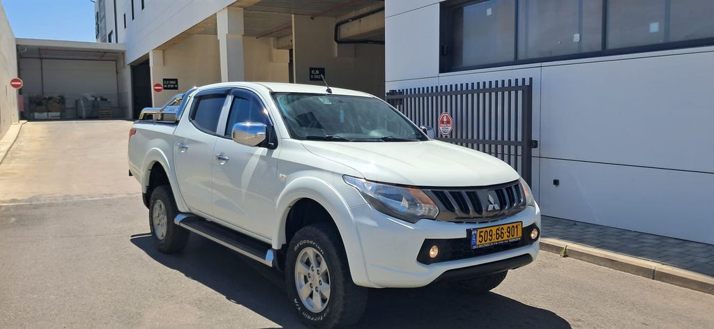 מודעת רכב מיצובישי טרייטון / L200