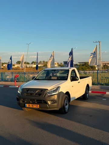 מודעת רכב איסוזו די-מקס
