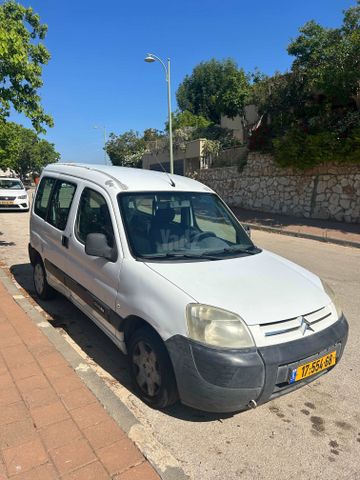 מודעת רכב סיטרואן ברלינגו