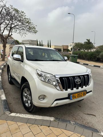 מודעת רכב טויוטה לנד קרוזר