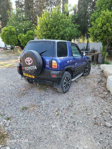 מודעת רכב טויוטה RAV4