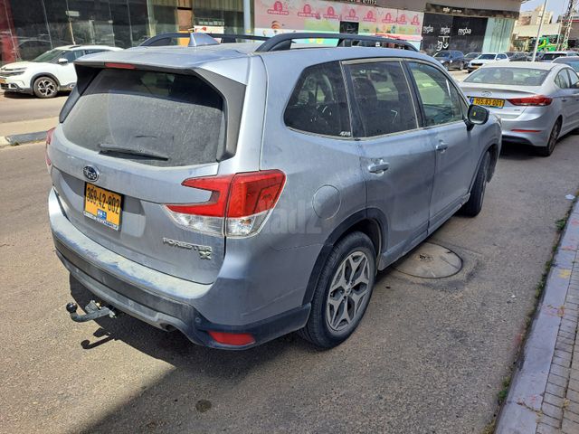 מודעת רכב סובארו פורסטר