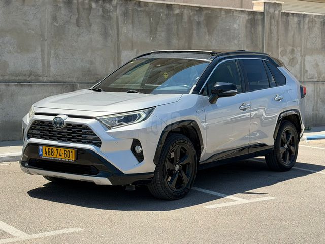 מודעת רכב טויוטה RAV4