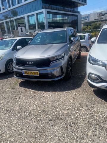 מודעת רכב קיה סורנטו 1