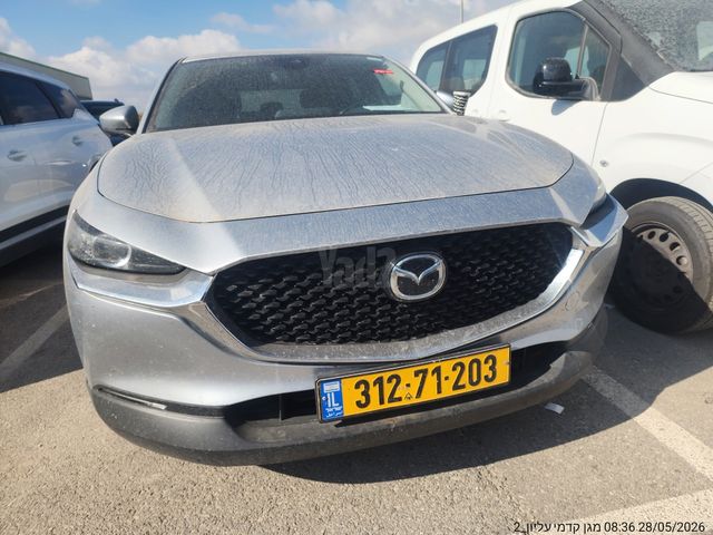 מודעת רכב מאזדה CX-30