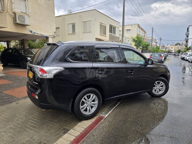 מודעת רכב מיצובישי אאוטלנדר