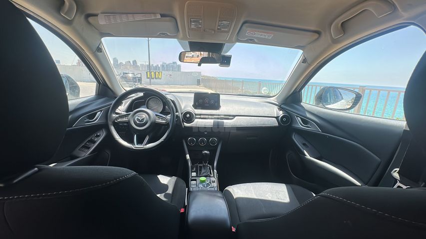 מודעת רכב מאזדה CX-3