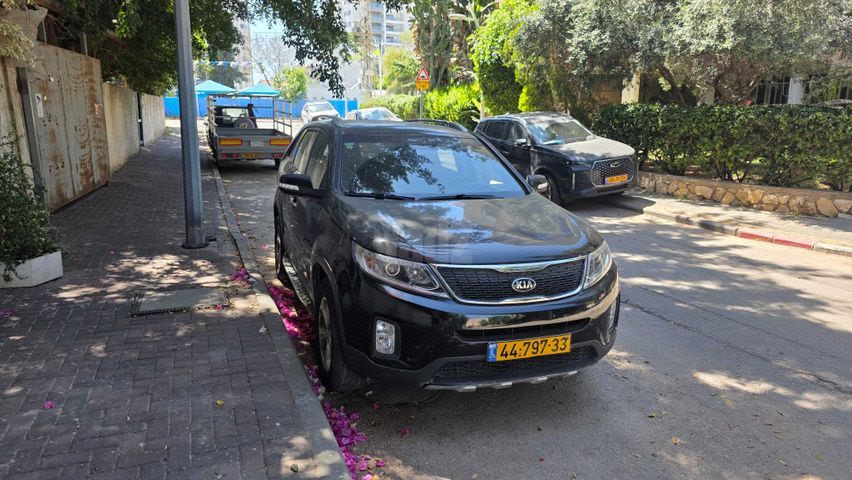 מודעת רכב קיה סורנטו