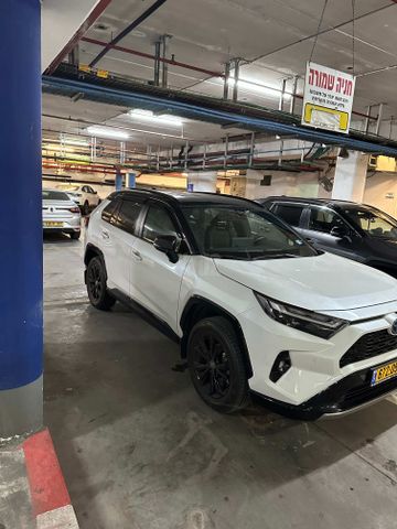 מודעת רכב טויוטה RAV4