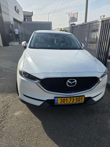 מודעת רכב מאזדה CX-5