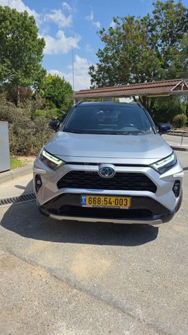 מודעת רכב טויוטה RAV4