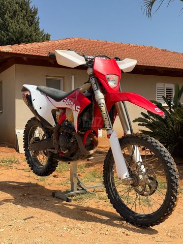 מודעת רכב גאס-גאס EC300F