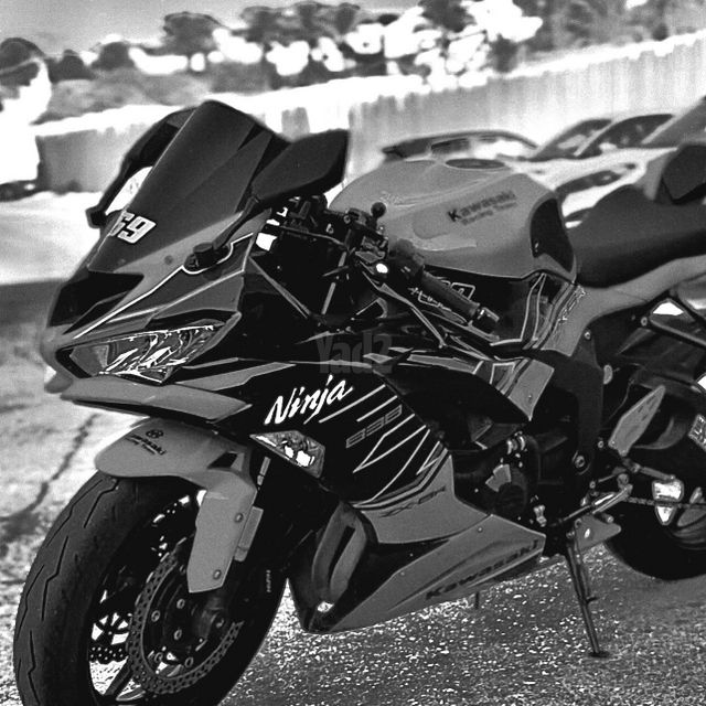 מודעת רכב קאוואסאקי ZX-6R