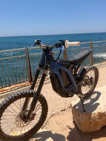 מודעת רכב סורון Light Bee X
