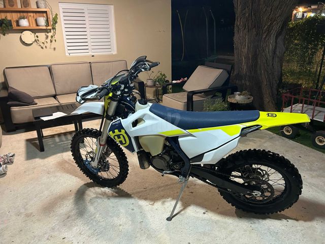 מודעת רכב הוסקוורנה TE300