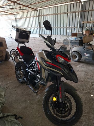 מודעת רכב בנלי TRK702X
