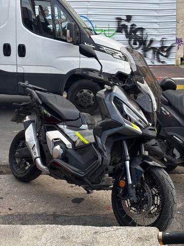 מודעת רכב הונדה X-ADV750