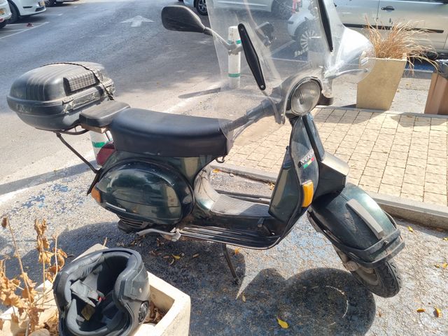 מודעת רכב פיאג'ו וספה PX200E