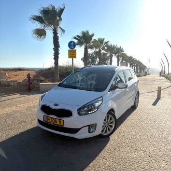 מודעת רכב קיה קארנס