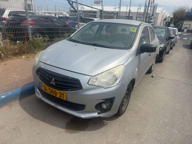 מודעת רכב מיצובישי אטראז'