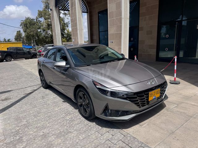 מודעת רכב יונדאי אלנטרה 1