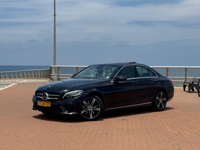 מודעת רכב מרצדס-בנץ C-class