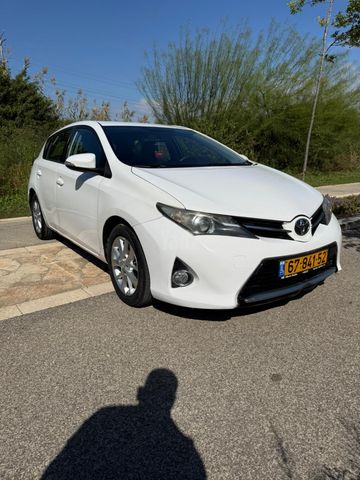 מודעת רכב טויוטה אוריס