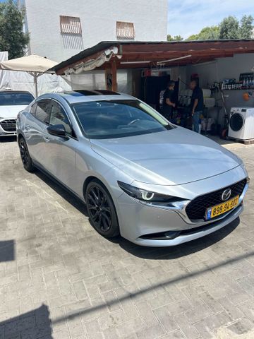 מודעת רכב מאזדה 3