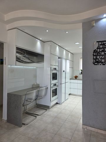 יונתן בן עוזיאל 10