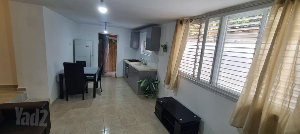 בית פרטי/ קוטג' להשכרה בתל אביב יפו — 4