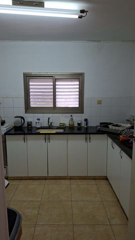 החריש 4