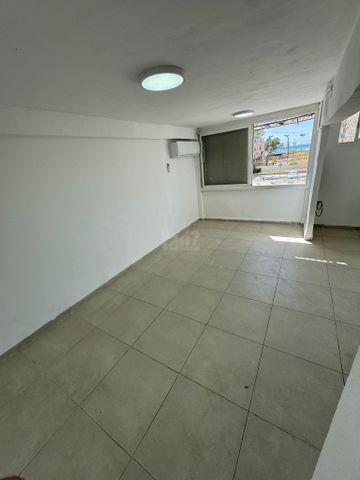 גיורא יוספטל 13