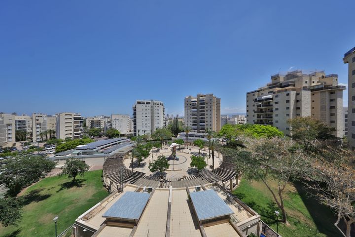 יסמין 