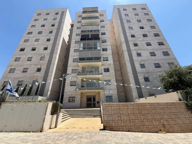 דירה