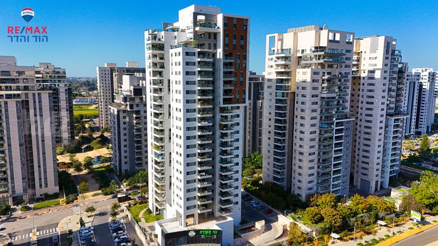 דירה, מתחם 1200, הוד השרון