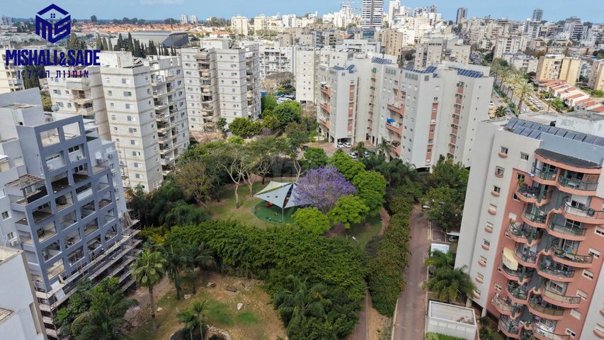נהלל 3