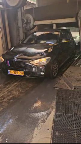 מודעת רכב ב מ וו סדרה 1