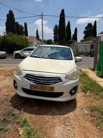 מודעת רכב מיצובישי אטראז'